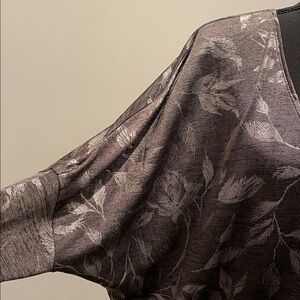 White House Black Market VNeck Top Size M Gray Silver Party Glam Wedding Guest